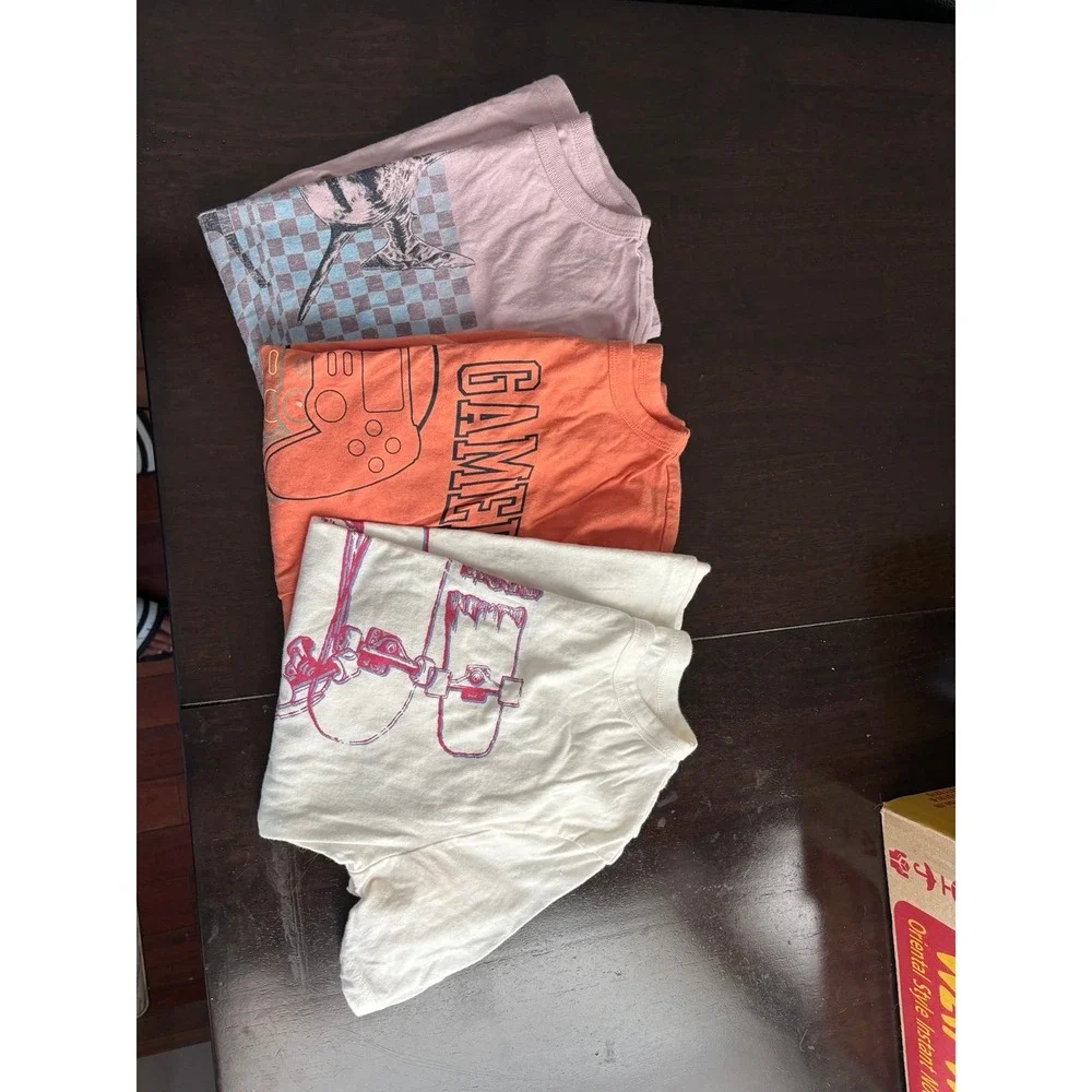 Bundle gap tshirts